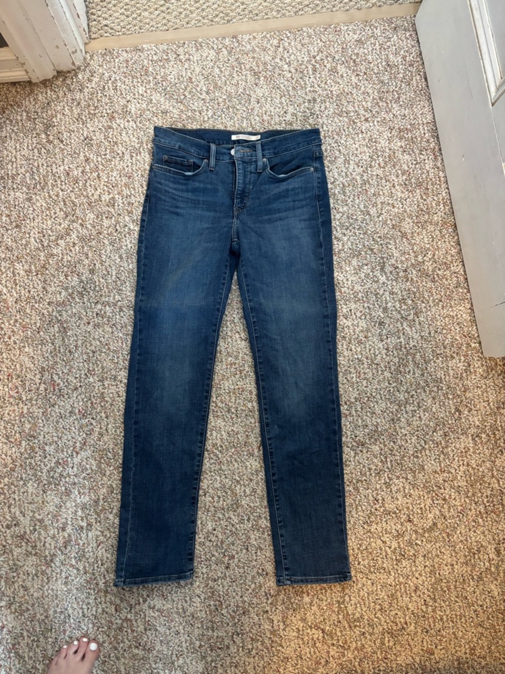 Levi's Women's Dark Blue Skinny Jeans - Stretch Denim